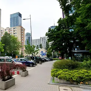 Yourapart Królewska 43 Warszawa